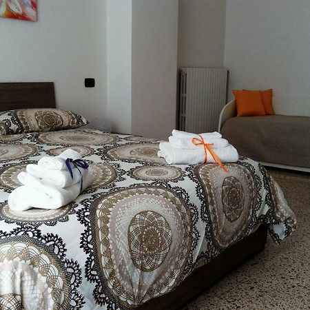 B&B Malaga Salerno Ngoại thất bức ảnh