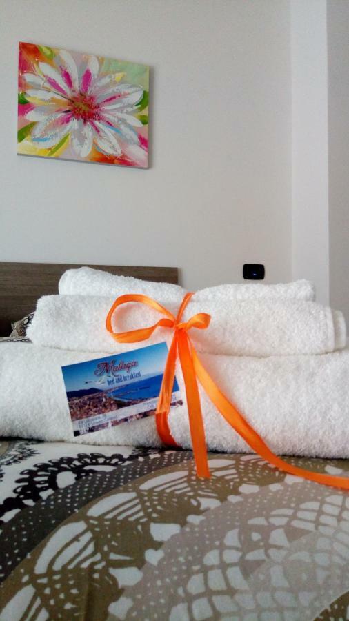 B&B Malaga Salerno Ngoại thất bức ảnh