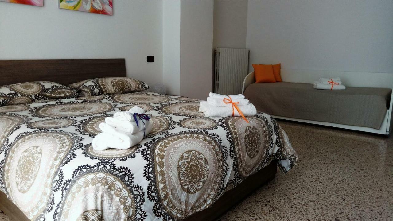 B&B Malaga Salerno Ngoại thất bức ảnh
