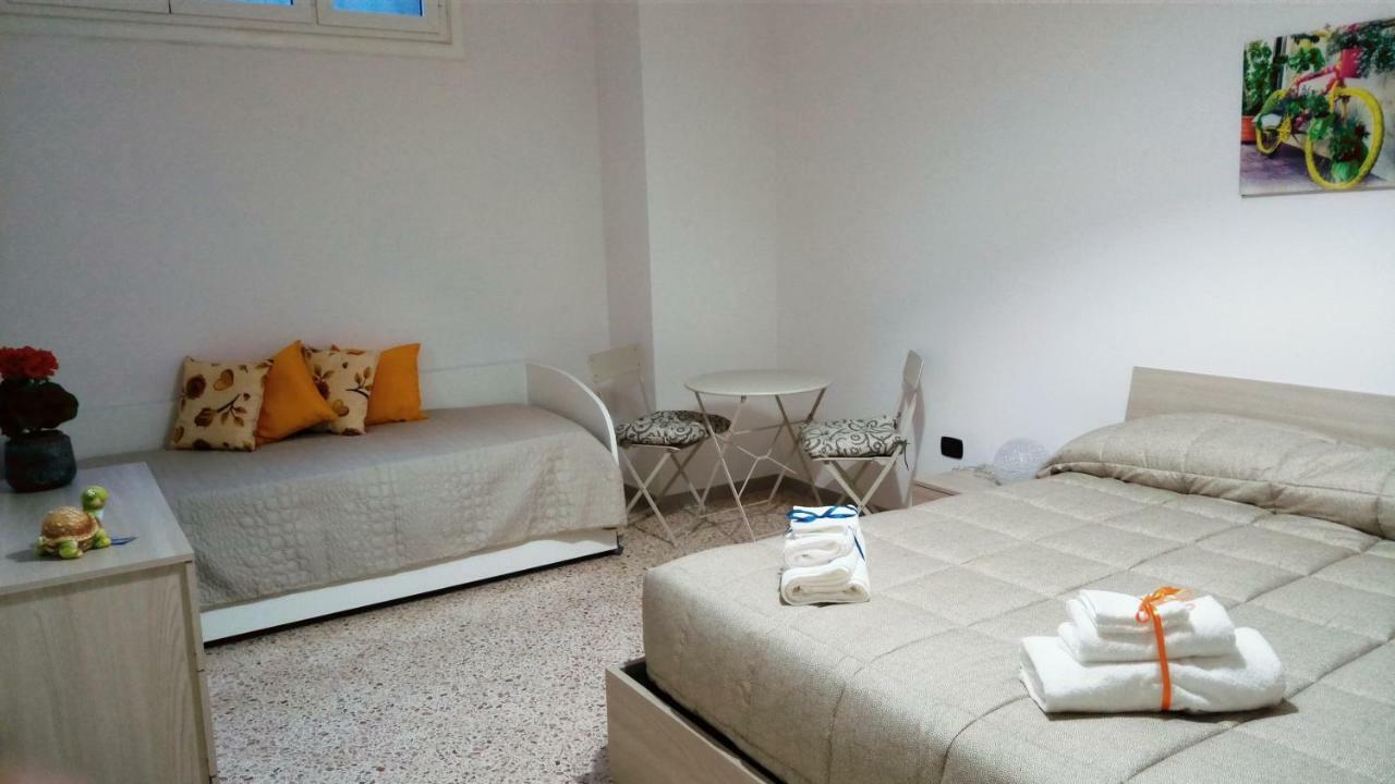 B&B Malaga Salerno Ngoại thất bức ảnh