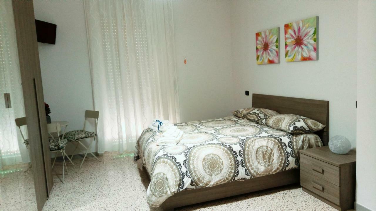 B&B Malaga Salerno Ngoại thất bức ảnh